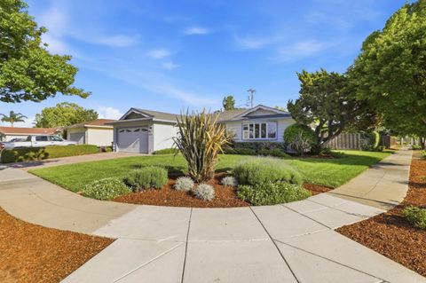 Tiny photo for 1670 Andalusia Way, SAN JOSE, CA 95125 (MLS # ML82043020)
