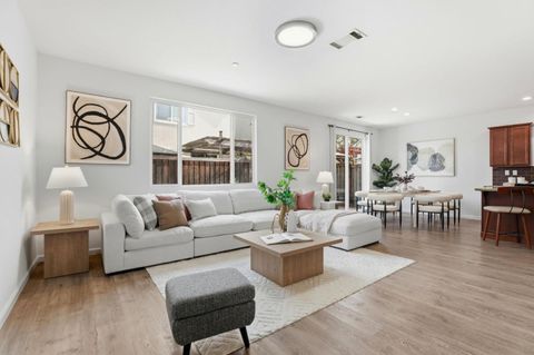 Photo of 170 Sturla Way, Gilroy, CA 95020 (MLS # ML82036158)