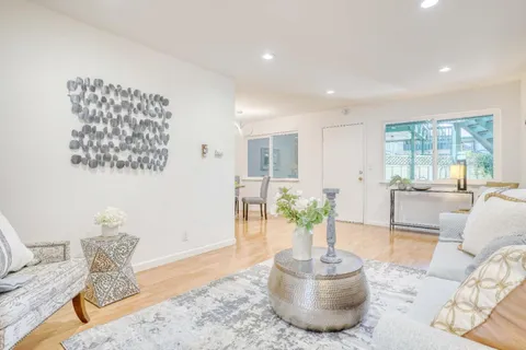 2025 California Street Unit 18, Mountain View, CA 94040 - MLS#: ML81972549