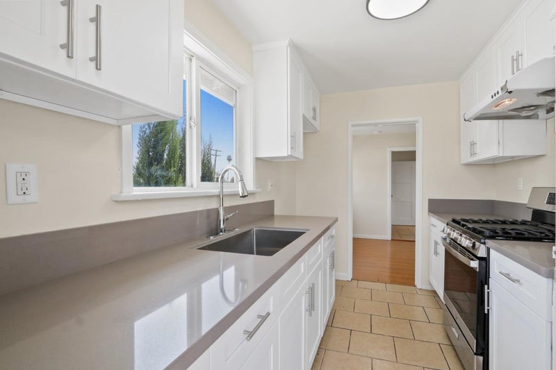 1332 East Las Tunas Drive
