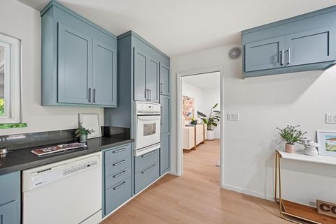 Tiny photo for 997 Ilima Way, Palo Alto, CA 94306 (MLS # ML82040698)