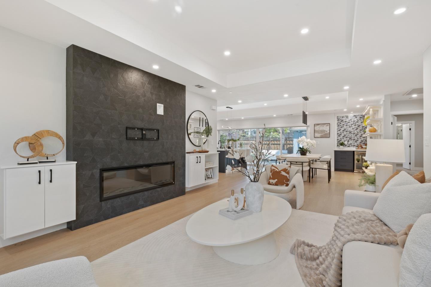 1950 Hackett Avenue