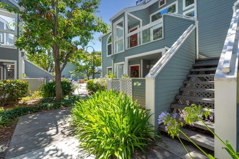 Photo of 860 Boardwalk Place, Redwood City, CA 94065 (MLS # ML82053661)