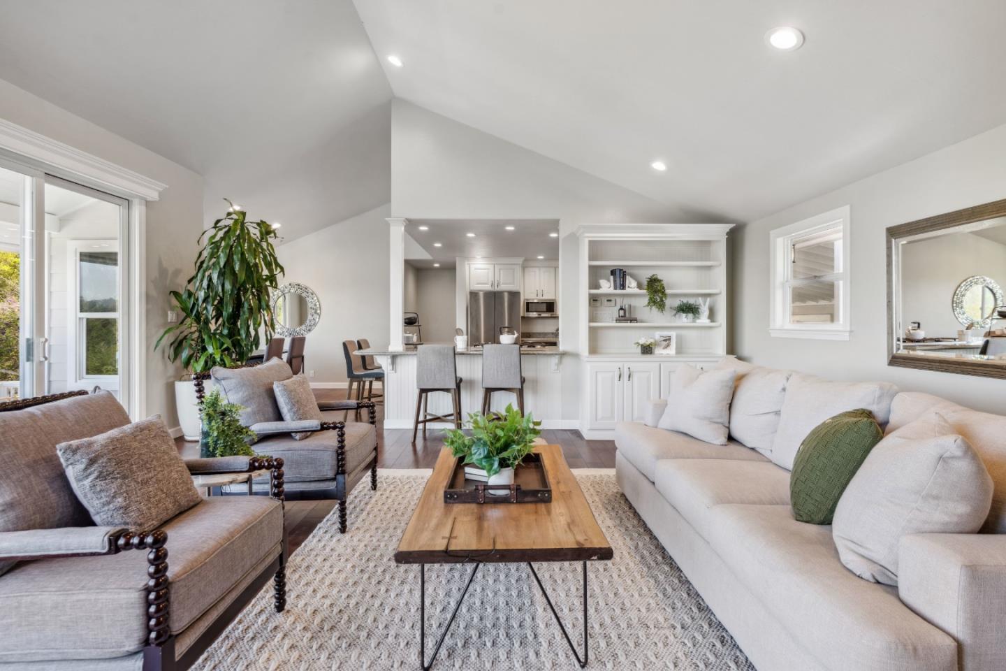 251 Starlight Terrace