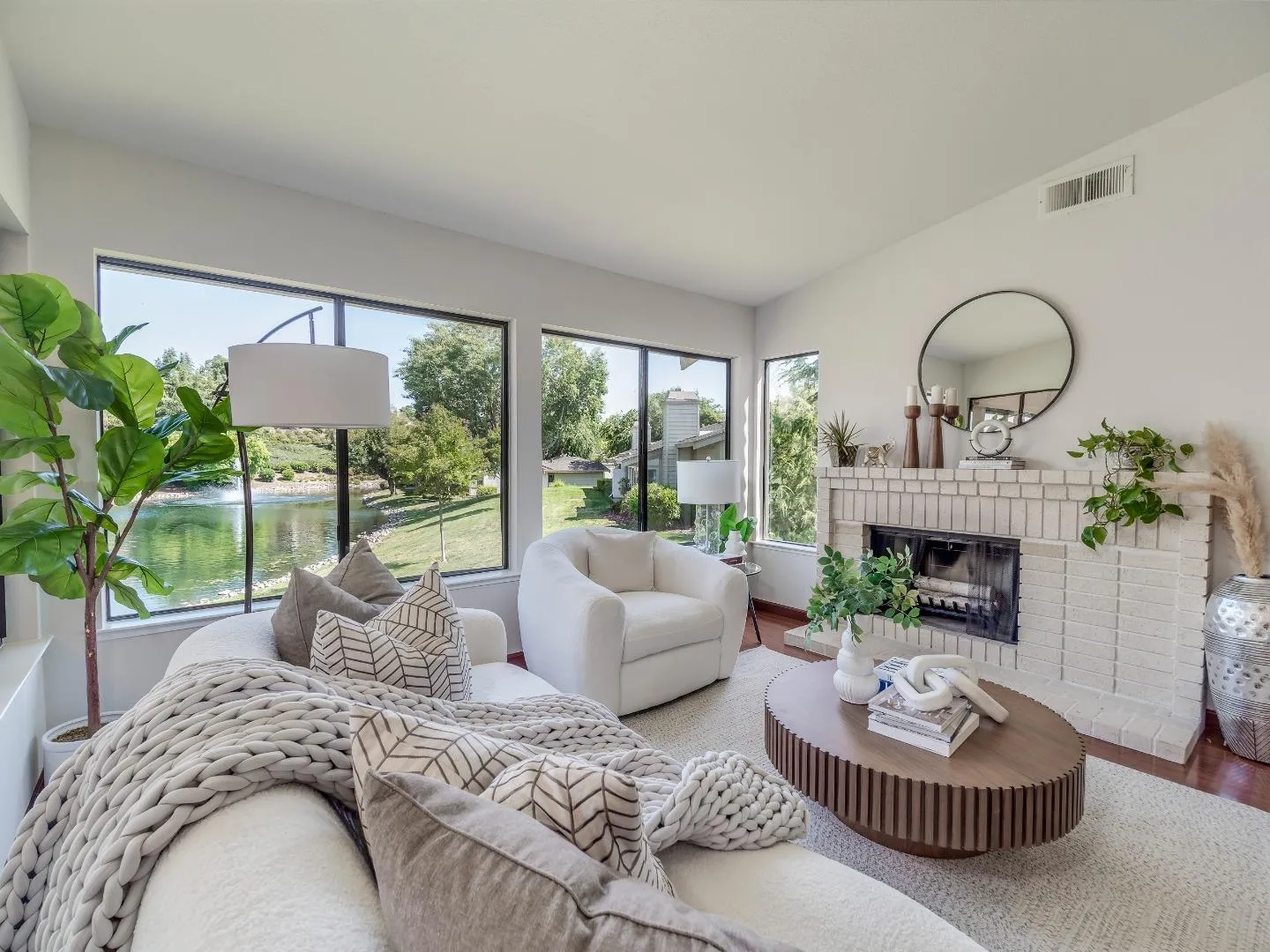 San Jose, California 95135, United States, 2 Bedrooms Bedrooms, ,2 BathroomsBathrooms,Residential,Active,147063