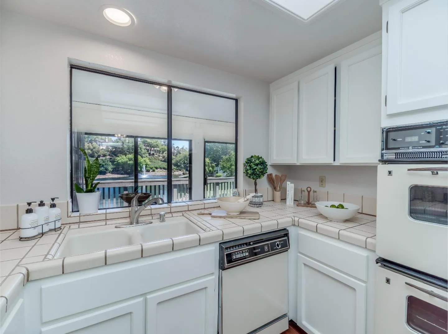 San Jose, California 95135, United States, 2 Bedrooms Bedrooms, ,2 BathroomsBathrooms,Residential,Active,147063