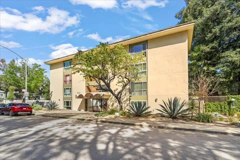 1031 Crestview Drive Unit 101, Mountain View, CA 94040 - MLS#: ML82006797