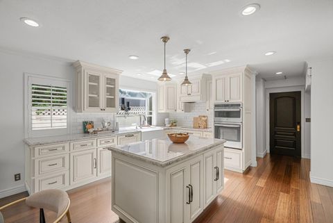 Photo of 1147 Longshore Drive, SAN JOSE, CA 95128 (MLS # ML82026707)