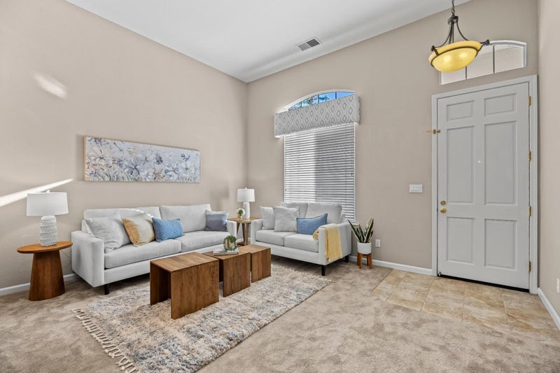 9520 Rancho Hills Drive