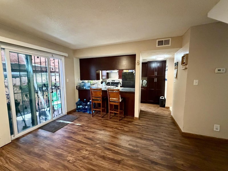 542 Salem Way
