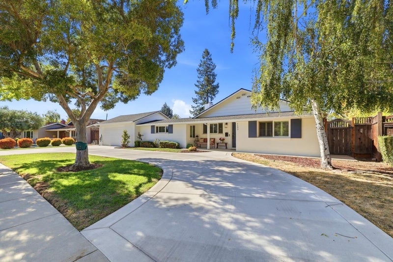 1177 Ruth Drive