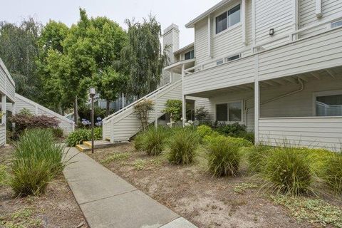 Photo of 41 Grandview Street #805, SANTA CRUZ, CA 95060 (MLS # ML82050142)