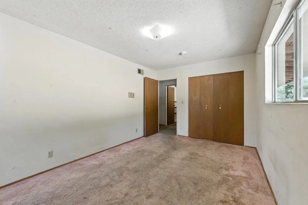 Los Altos Hills, California 94022, United States, 4 Bedrooms Bedrooms, ,3 BathroomsBathrooms,Residential,Active,185363