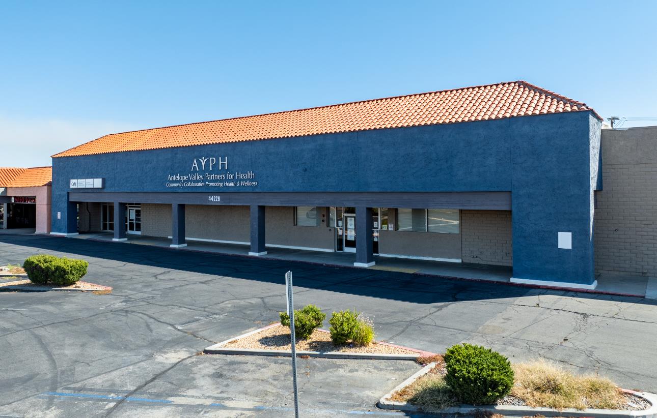Photo 1 of 37 — 44226 10th Street, LANCASTER, CA 93534