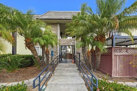 Photo of 6666 Beadnell Way #26, SAN DIEGO, CA 92117 (MLS # ML82029978)