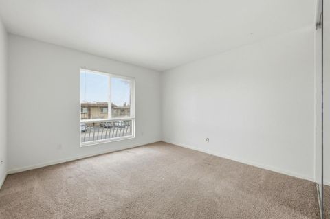 Tiny photo for 6666 Beadnell Way #26, SAN DIEGO, CA 92117 (MLS # ML82029978)