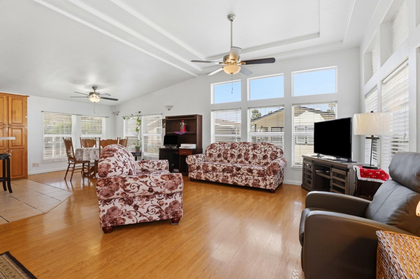 500 West 10th Street