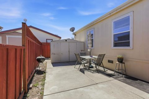 Tiny photo for 500 W 10th Street #119, GILROY, CA 95020 (MLS # ML82041244)