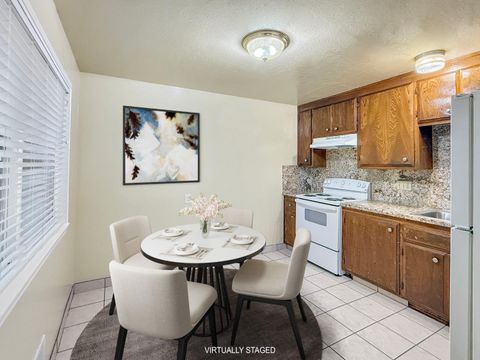 Tiny photo for 1890 Scott Boulevard #Unit 2, SANTA CLARA, CA 95050 (MLS # ML82033106)