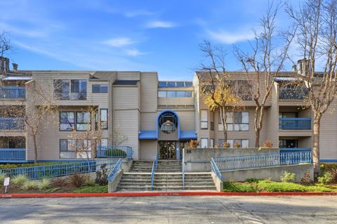 Photo of 35 W 20th Avenue #109, SAN MATEO, CA 94403 (MLS # ML82029791)