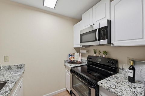 Tiny photo for 980 Kiely Boulevard #115, SANTA CLARA, CA 95051 (MLS # ML82035041)