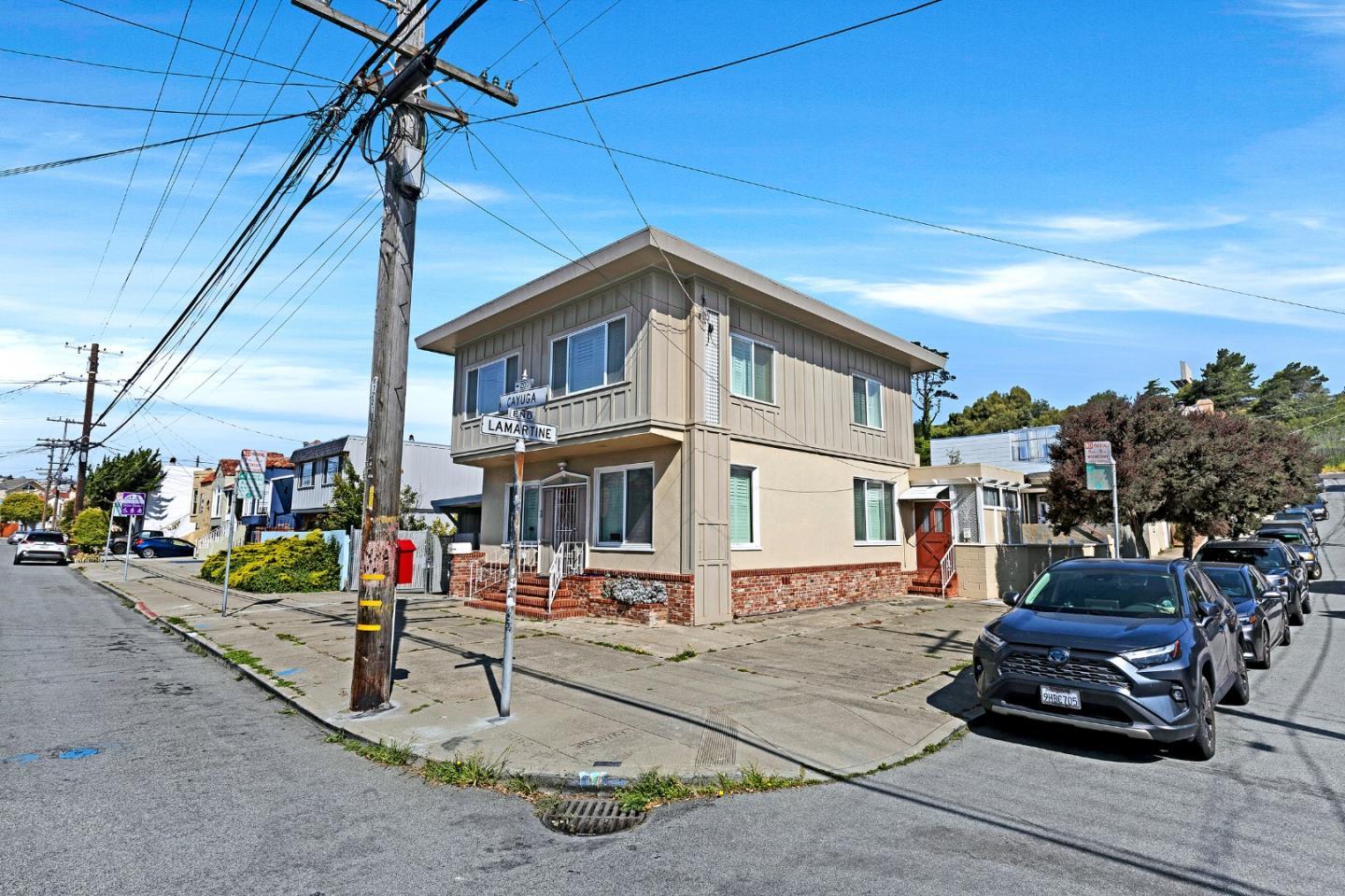 200 Cayuga Avenue