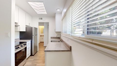 Tiny photo for 109 Professional Center Parkway, SAN RAFAEL, CA 94903 (MLS # ML82023822)