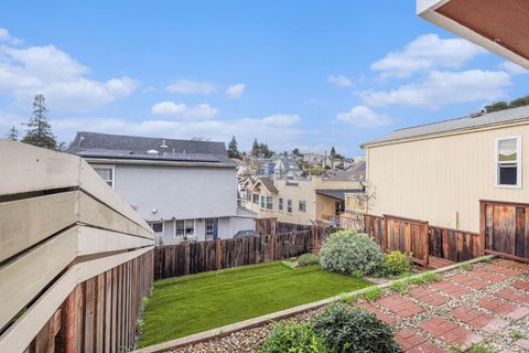 Tiny photo for 2531 Wallace Street, OAKLAND, CA 94606 (MLS # ML82029071)