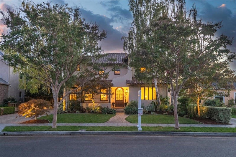1197 Crescent Drive