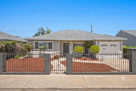 1825 Dale Avenue, San Mateo, CA 94401 - #: ML82050393
