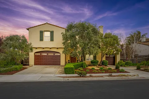 2555 Muirfield Way, Gilroy, CA 95020 - MLS#: ML81998072
