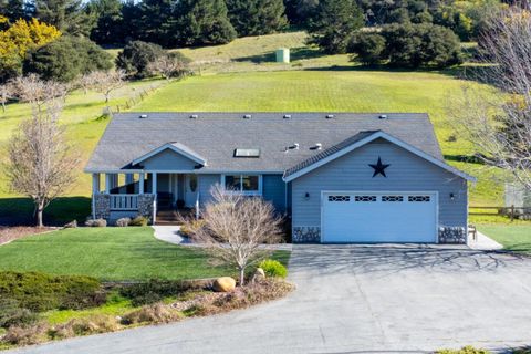 Photo of 225 Dunbarton Road, AROMAS, CA 95004 (MLS # ML82034236)