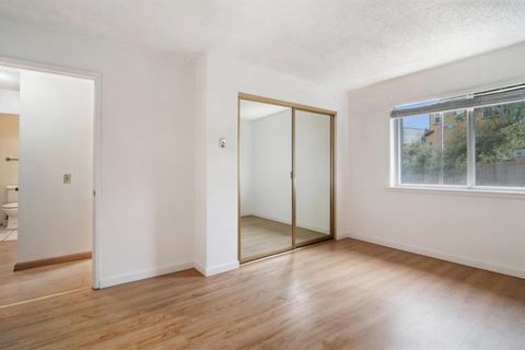 Tiny photo for 2599 Easton Lane #109, San Jose, CA 95133 (MLS # ML82040723)