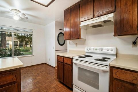 Tiny photo for 2599 Easton Lane #109, San Jose, CA 95133 (MLS # ML82040723)