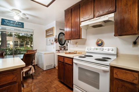 Tiny photo for 2599 Easton Lane #109, San Jose, CA 95133 (MLS # ML82040723)