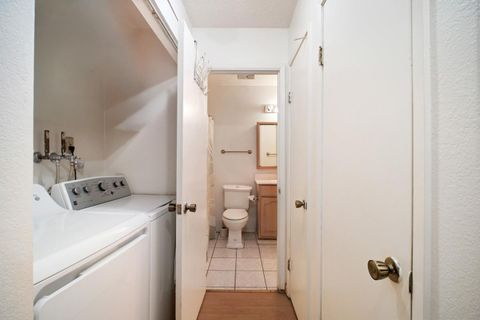 Tiny photo for 2599 Easton Lane #109, San Jose, CA 95133 (MLS # ML82040723)