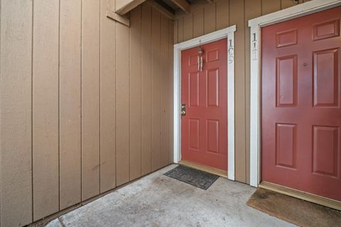 Tiny photo for 2599 Easton Lane #109, San Jose, CA 95133 (MLS # ML82040723)