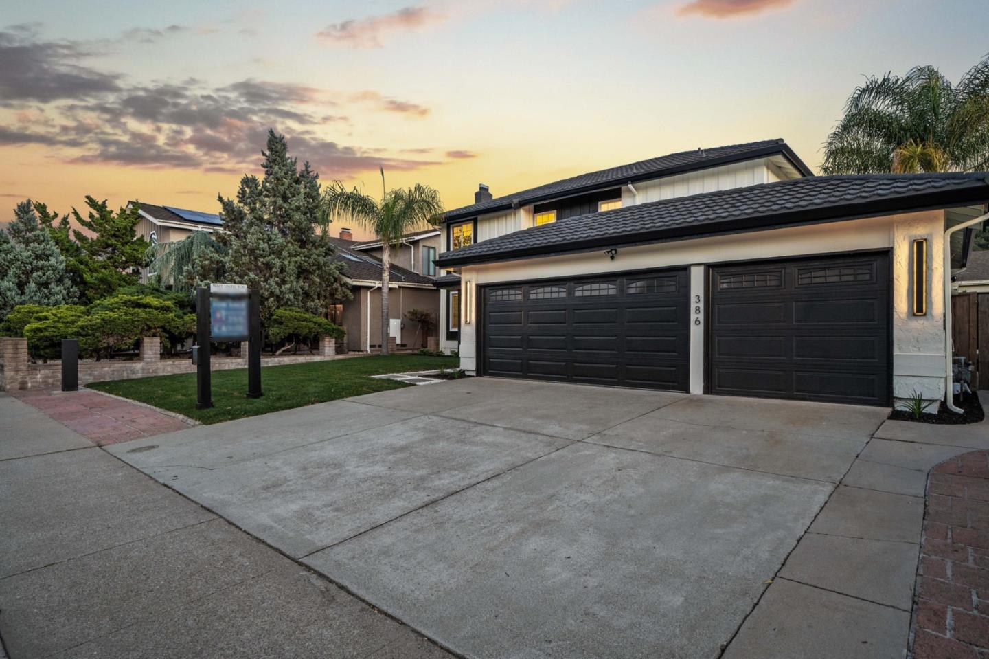 386 Curie Drive