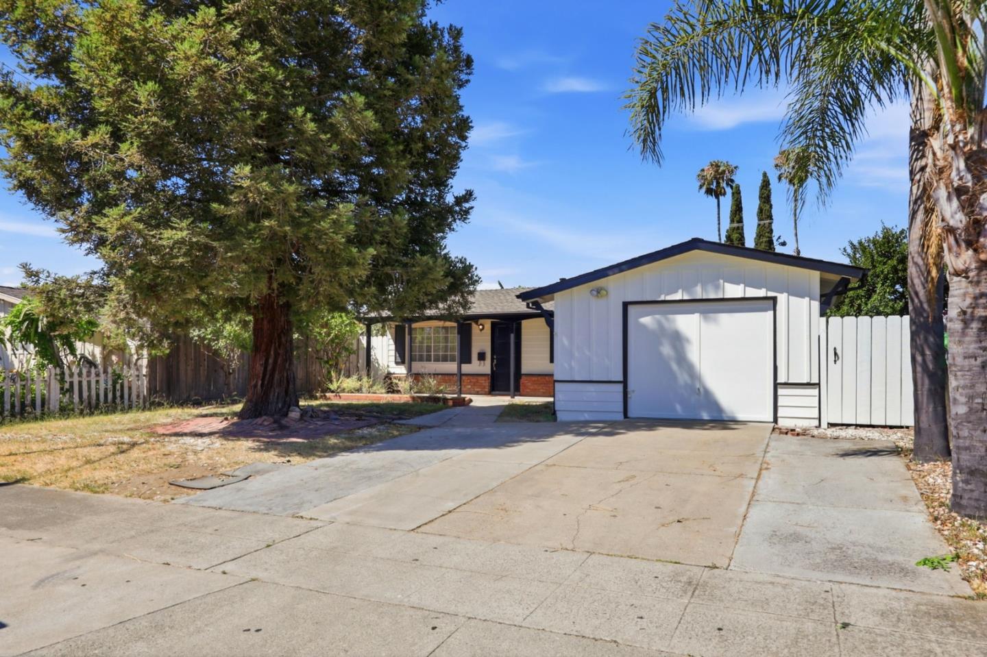 2137 Inman Way