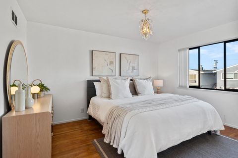 Tiny photo for 257 San Fernando Way, DALY CITY, CA 94015 (MLS # ML82029344)