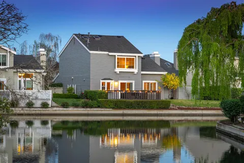 716 Newport Circle, Redwood City, CA 94065 - #: ML82038509