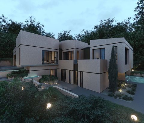 Tiny photo for 15292 Stratford Court, Monte Sereno, CA 95030 (MLS # ML82015687)