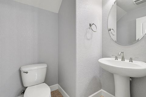 Tiny photo for 568 Selby Lane, LIVERMORE, CA 94551 (MLS # ML82029968)