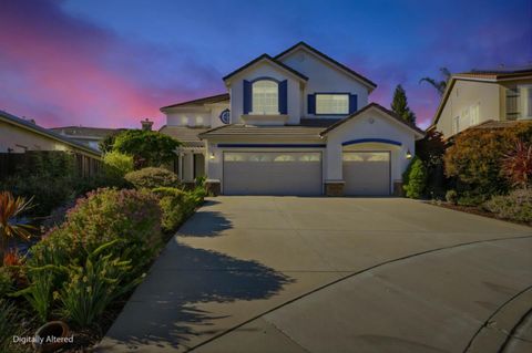 Photo of 1536 Jackdow Court, GILROY, CA 95020 (MLS # ML82040290)