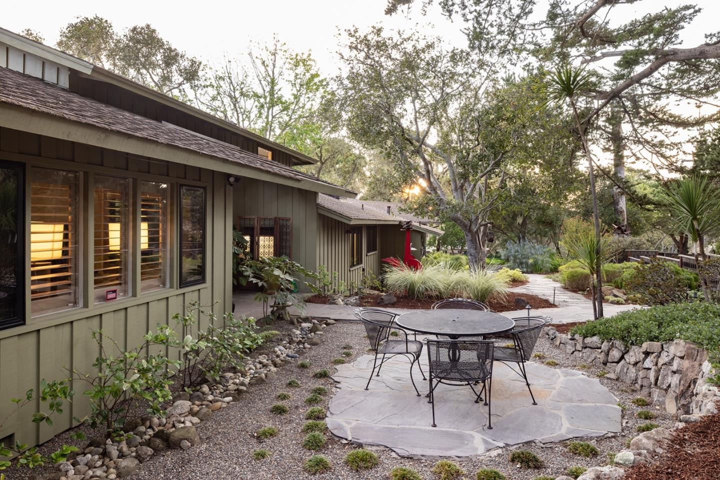 24572 Guadalupe Street