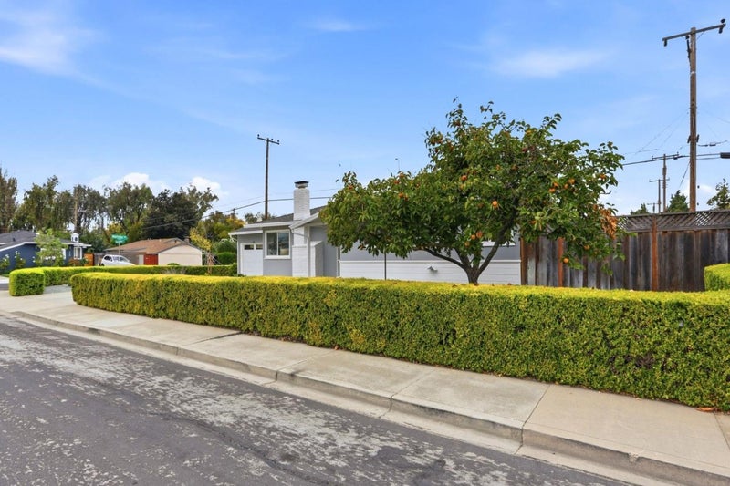 2124 San Antonio Place