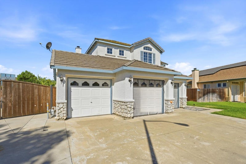 1901 Lauritson Lane