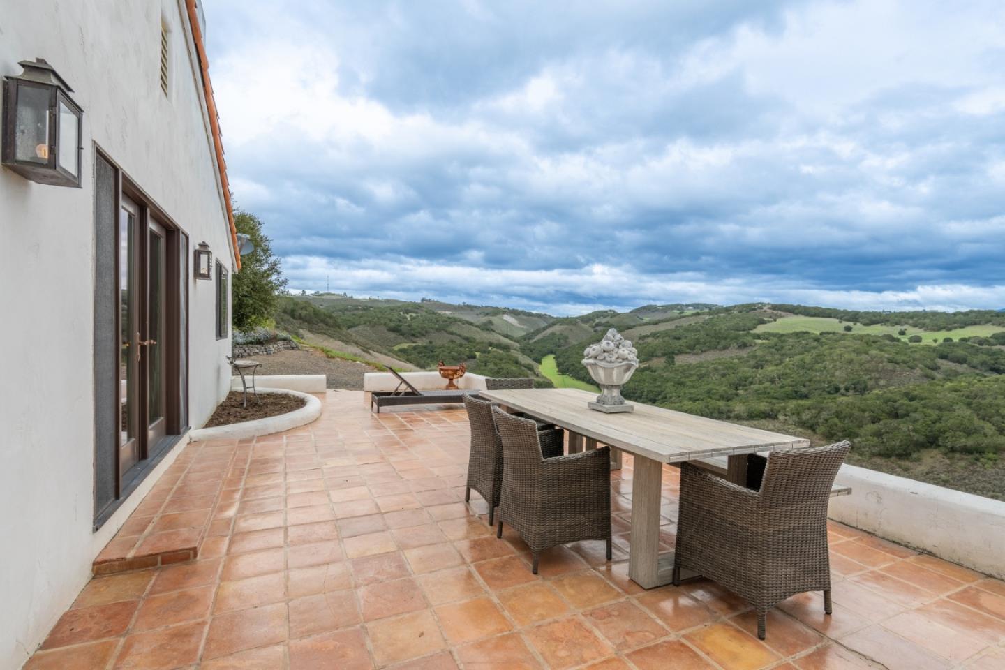 25430 Loma Robles Drive