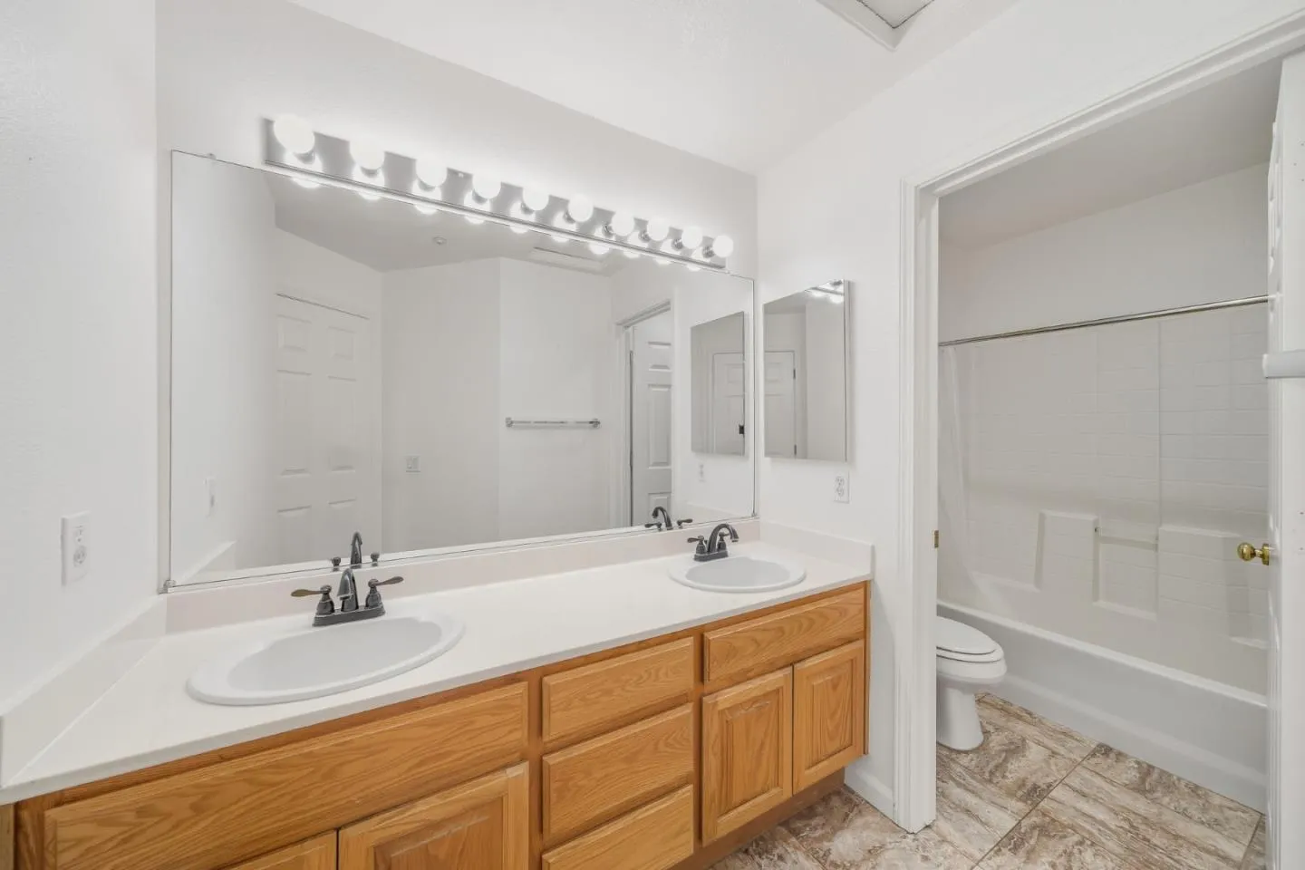 Dublin, California 94568, United States, 3 Bedrooms Bedrooms, ,3 BathroomsBathrooms,Residential,Active,151924