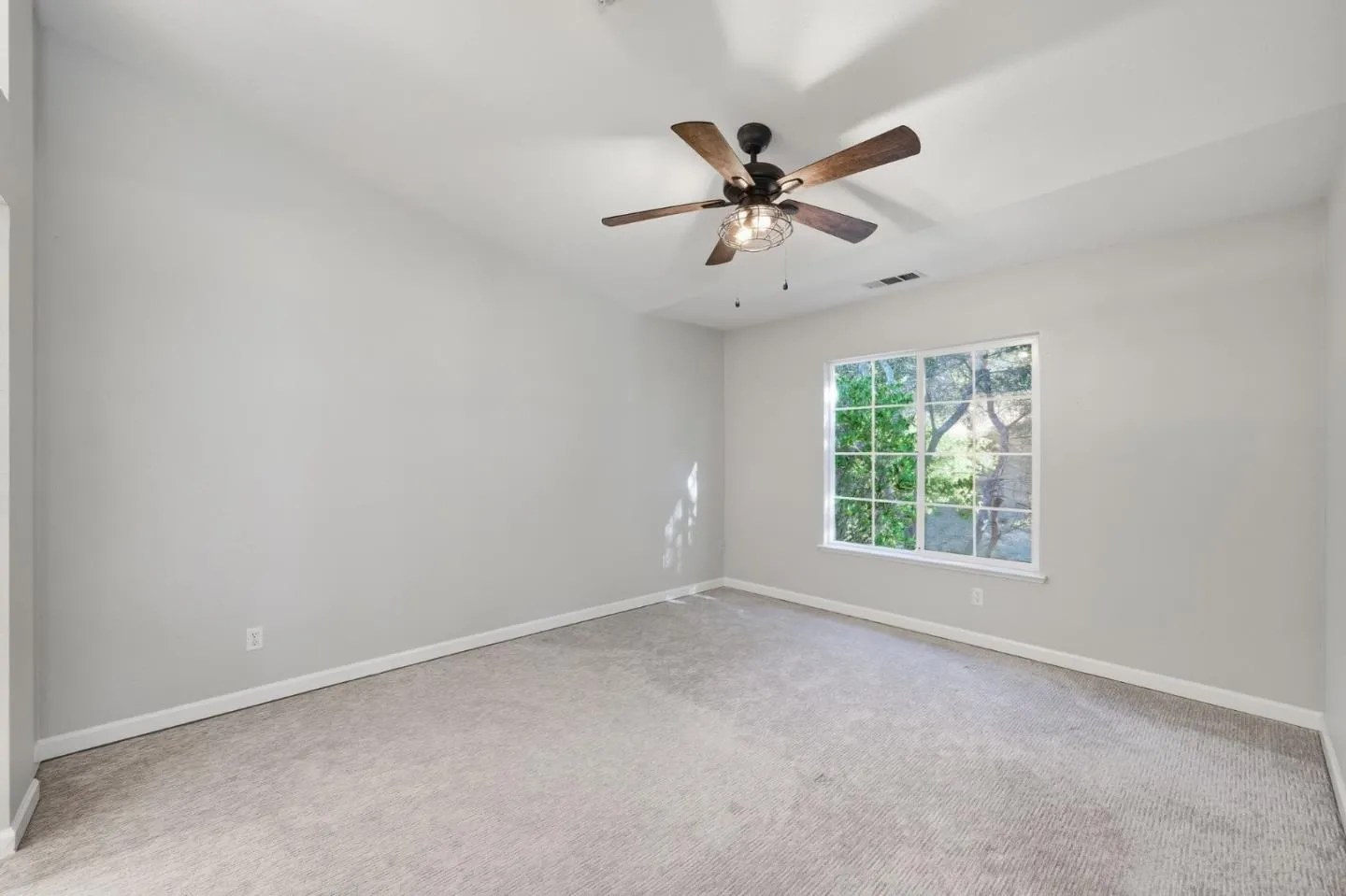 Dublin, California 94568, United States, 3 Bedrooms Bedrooms, ,3 BathroomsBathrooms,Residential,Active,151924